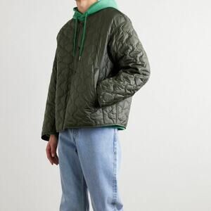 ARKET Agyl Quilted Recycled Shell Jacket in Green